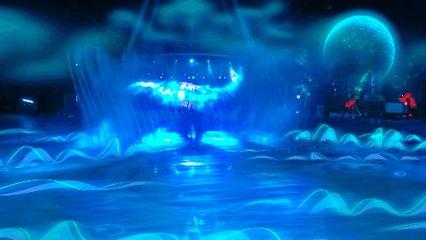 悠悠夏日长，邂逅金陵夜 免费大地灯光秀引领南京夜生活新风尚